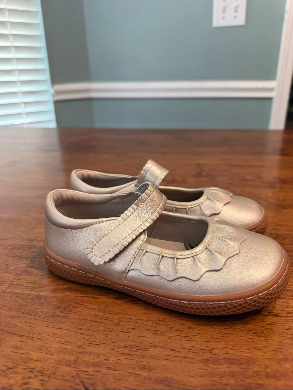Livie & Luca Ruche Champagne Metallic Leather Mary Jane Shoes Girls 12